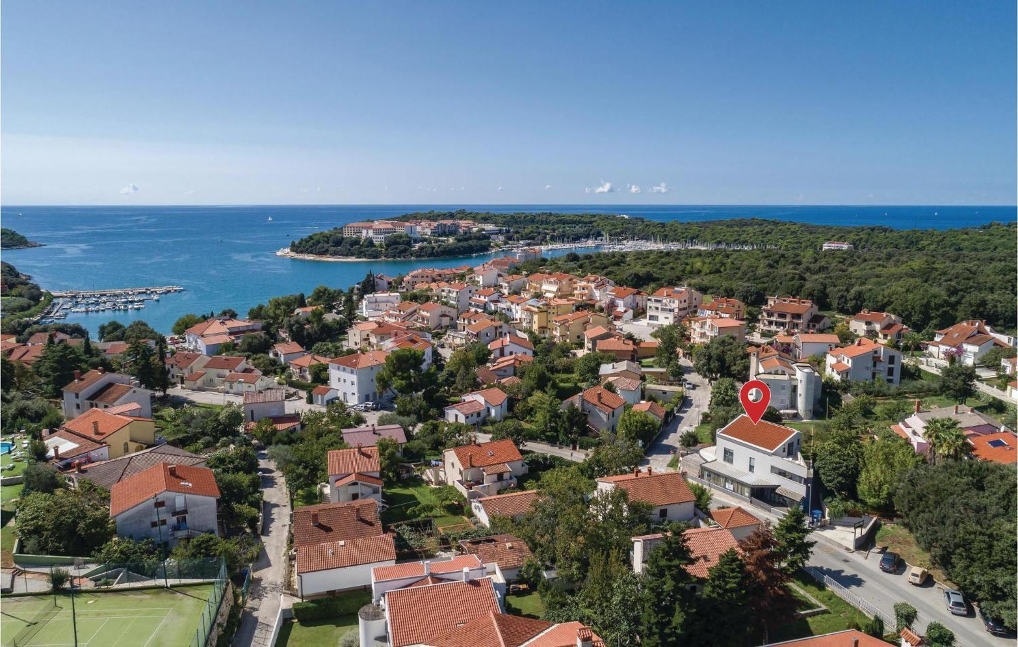 Stunning Apartment In Pjescana Uvala With Wifi Екстер'єр фото